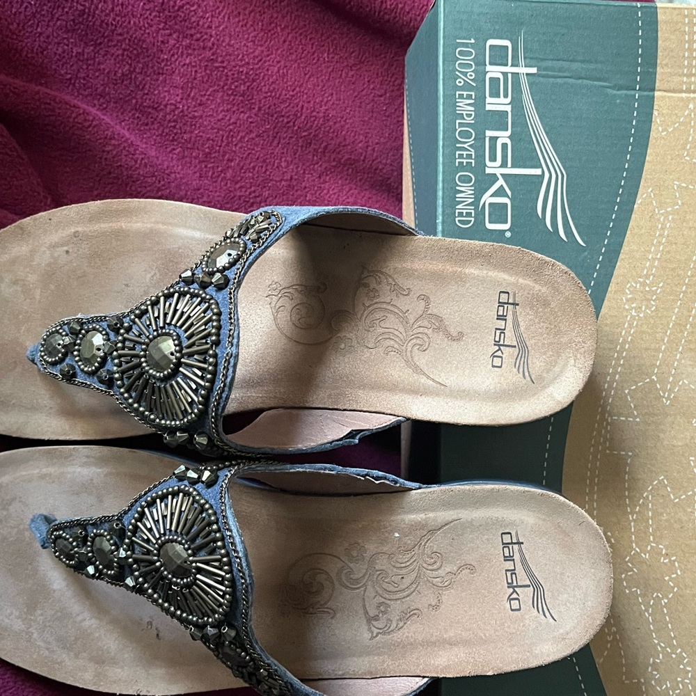 Like new Dansko Sandal